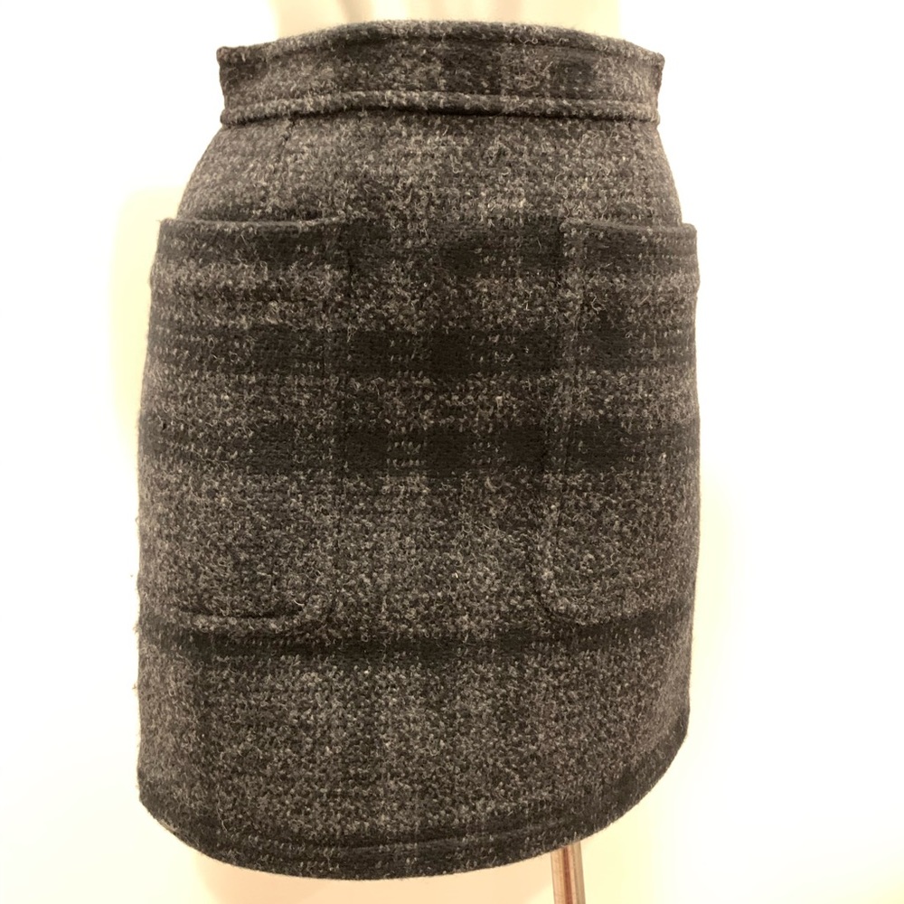 Burberry wool mini skirt with patch pockets